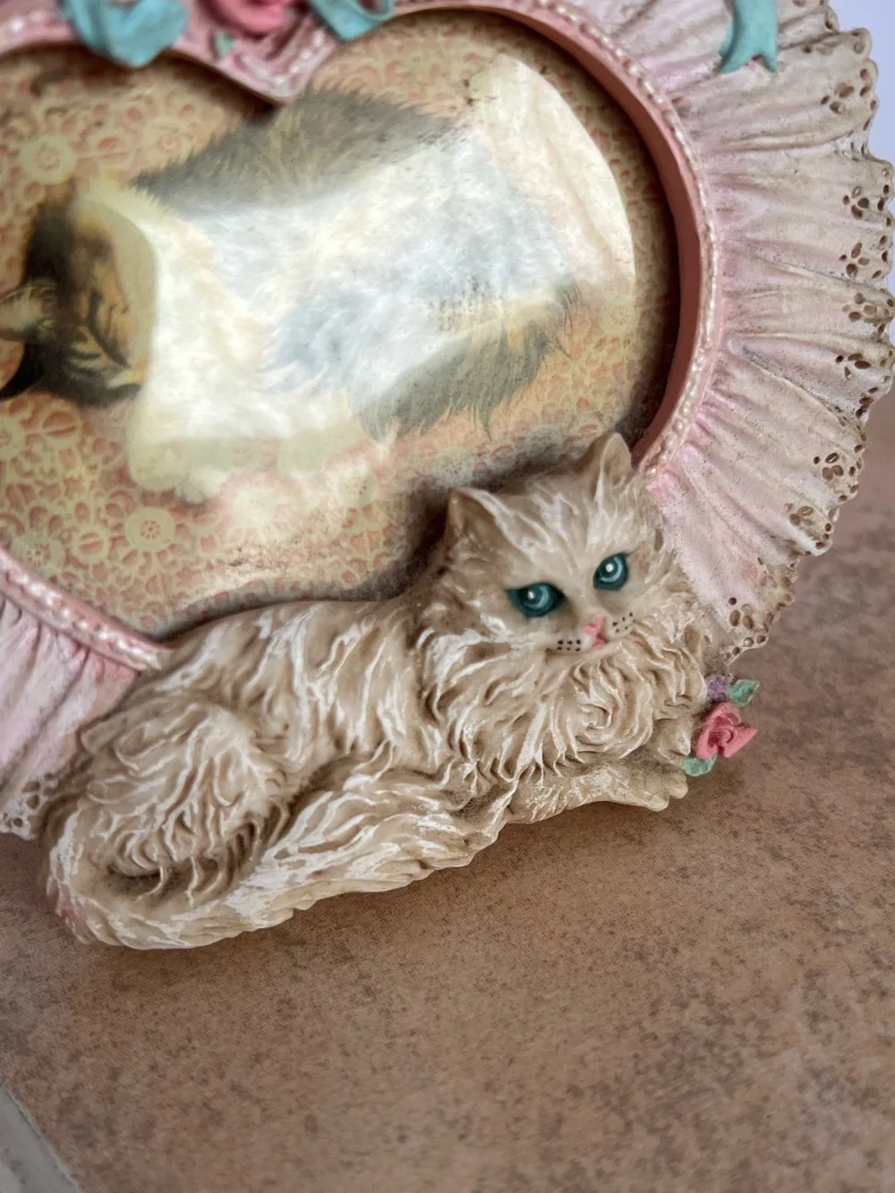 Vintage 1990 Leslie Anne Ivory Miniature Small Cat Picture Frame